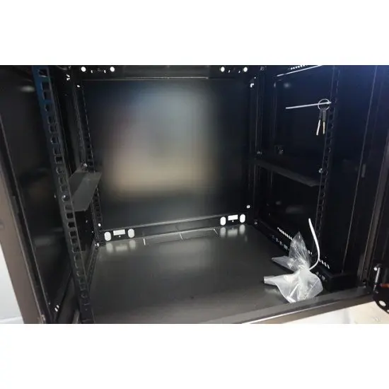 19" Стенен RACK шкаф 9U 600x450mm сглобен със задни шини XCOM