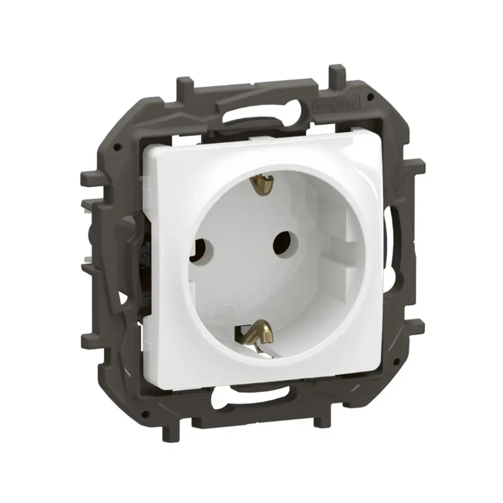 Контакт Legrand Niloe Бял с винтови клеми без ДЗ